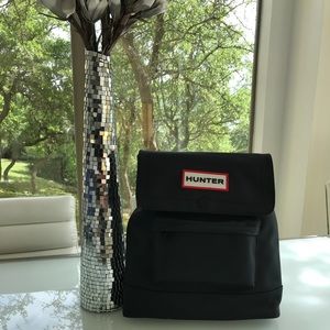 Hunter Black magnetic flap Backpack